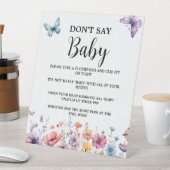 紫色のワイルドフラワー蝶の赤ちゃんシャワーゲームのサイン 台座サイン (インサイチュ)