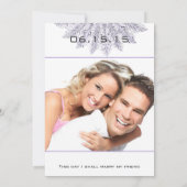 紫色のヴィンテージ羽羽ファンウェディング日付を保存 招待状 (裏面)