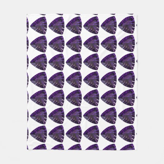 紫色の三角形パターン フリースブランケット (正面)