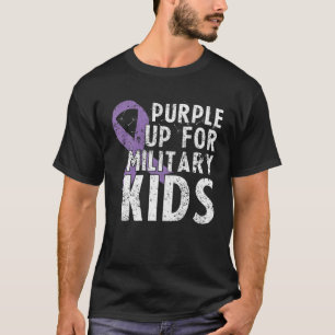 紫色の上の軍隊の子供 – 月の軍隊C Tシャツ
