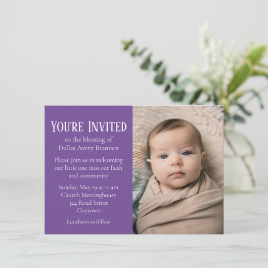 紫色の写真の小さな白いスポットのベビー賛美 招待状 (スタンド正面)
