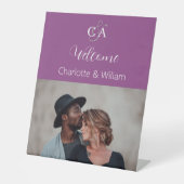 紫色の写真モノグラム結婚の歓迎サイン 台座サイン (正面)