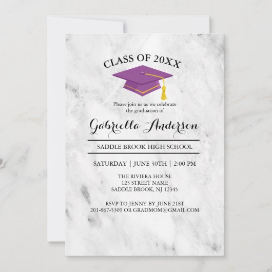 紫色の卒業生の帽子の卒業の白い大理石 招待状 (正面)