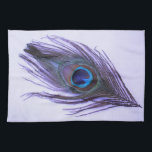 紫色の台所タオルの紫色の孔雀の羽 キッチンタオル<br><div class="desc">薄紫の背景で引き出される紫色の調子の孔雀の羽。</div>