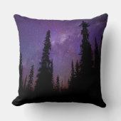 紫色の夜空の天の川の森 クッション (正面)