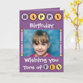 紫色の子供のおもしろいの多くを願って誕生日 カード (黄色い花)