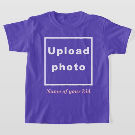 紫色の子供のTシャツに子供の名前と写真 Tシャツ (レイダウン)
