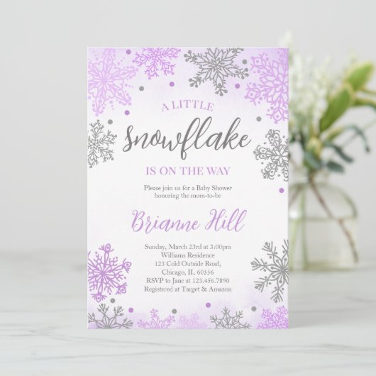 紫色の小さなスノーフレークの赤ちゃんシャワー 招待状 (スタンド正面)