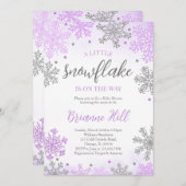 紫色の小さなスノーフレークの赤ちゃんシャワー 招待状 (正面/裏面)