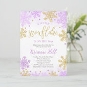 紫色の小さなスノーフレークの赤ちゃんシャワー 招待状 (スタンド正面)