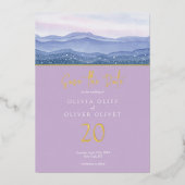 紫色の山々の結婚式の日付を保存 箔招待状 (正面)