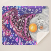 紫色の帽子に格言のクリスマスソングを歌う幸せなクリスマス シェルパブランケット (正面(横))