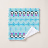 紫色の帽子のペンギンが一列に並ぶ バスタオルセット (ウォッシュタオル)