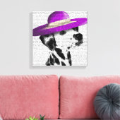 紫色の広い縁取り帽子を持つダルマチア キャンバスプリント (インサイチュ (リビング))