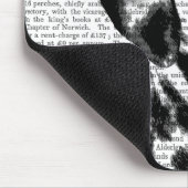 紫色の広い縁取り帽子を持つダルマチア マウスパッド (コーナー)