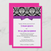 紫色の弓とピンクの結婚式招待状を持つダマスク 招待状 (正面/裏面)