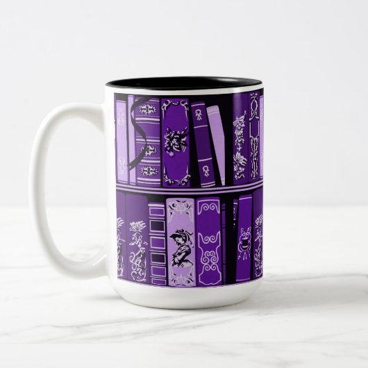 紫色の本棚ヴィンテージ本 ツートーンマグカップ (左)