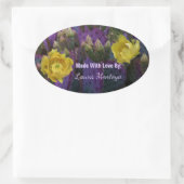 紫色の棘のあるナシのサボテン黄色の花 楕円形シール (バッグ)