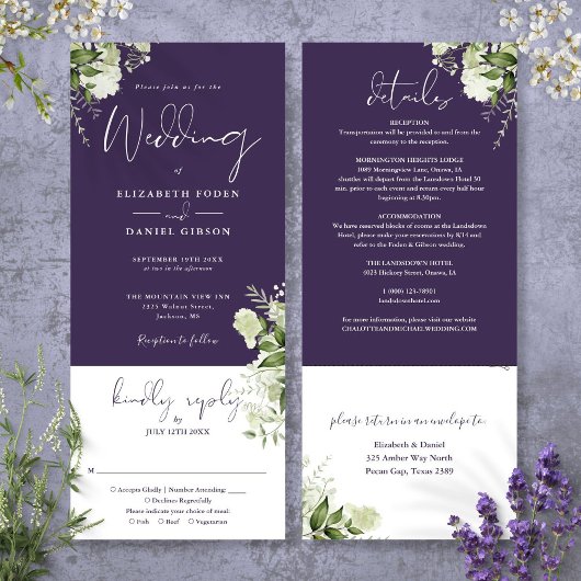 紫色の植物性フローラが入っ結婚ている 招待状