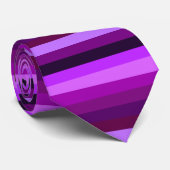 紫色の横のストライプのタイの陰 ネクタイ (ロール)