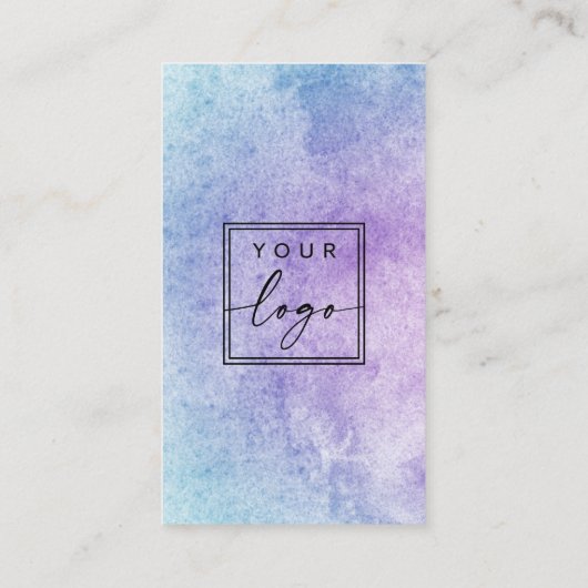 紫色の水彩の垂直カスタムロゴ 名刺 (裏面)