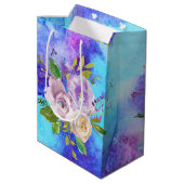 紫色の水彩の花の中抱き枕 ミディアムペーパーバッグ (裏面アングル)