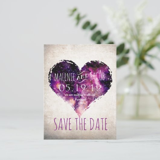 紫色の水彩星空のハート日付を保存 案内ポストカード (スタンド正面)