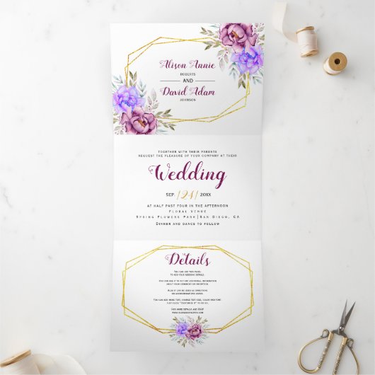 紫色の水色の花と金ゴールド結婚枠 三つ折り招待状 (内部)