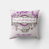 紫色の灰色のヴィンテージの花の結婚式の恋人 クッション (裏面)