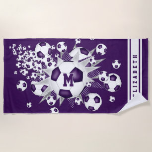 紫色の灰色の星を持つサッカーボール名前をカスタムする ビーチタオル
