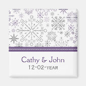 紫色の灰色の雪の結晶の冬の結婚式は日付を保存 マグネット (正面)