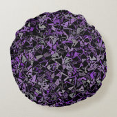 紫色の灰色の黒い三角形のシームレスなパターン ラウンドクッション (裏面)