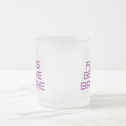 紫色の焦点は呼吸します信じます フロストグラスマグカップ (中央)