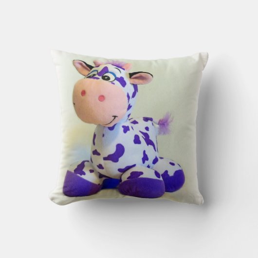 紫色の牛枕 クッション (正面)