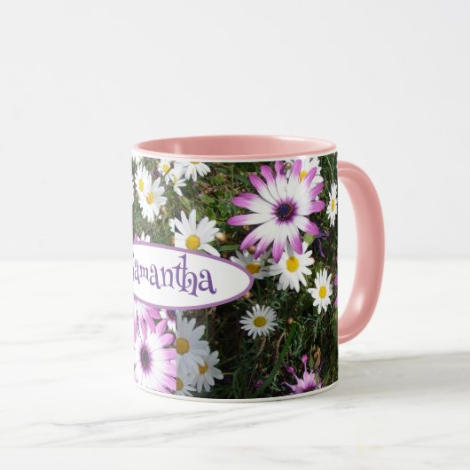 紫色の白いデイジーフラワーガーデンカスタマイズ可能な名前 マグカップ (正面右)