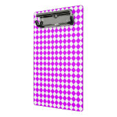 紫色の白い市松模様にダイヤモンド ミニクリップボード (アングル2)