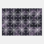 紫色の白い雪の結晶クリスマス ラッピングペーパーシート (正面)