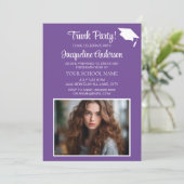 紫色の白の卒業式キャップトランクパーティー写真 招待状 (スタンド正面)