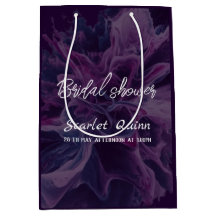 紫色の白色ブラストブライダルシャワー