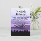 紫色の素朴な山の結婚式のリハーサルの夕食 招待状 (スタンド正面)