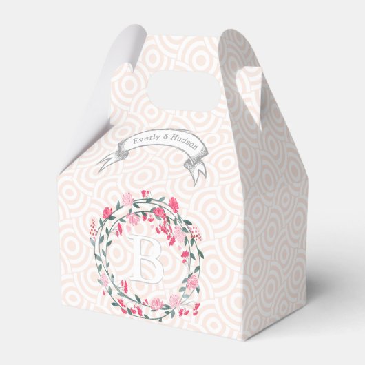 紫色の結婚式の引き出物ボックスの写真モノグラム名 フェイバーボックス (正面サイド)