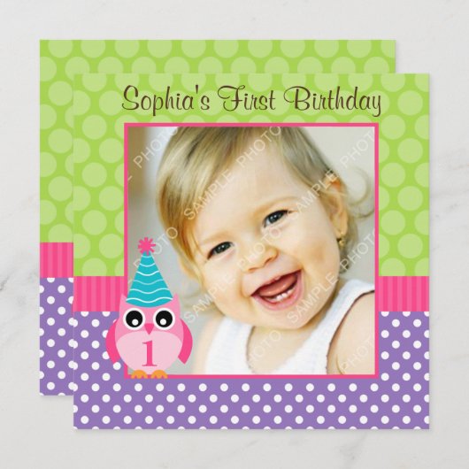 紫色の緑のフクロウの水玉模様の第1誕生日の女の子の写真 招待状 (正面/裏面)