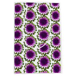 紫色の美しい花を持つ一日 ミディアムペーパーバッグ