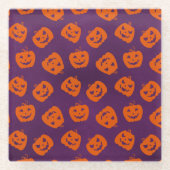 紫色の背景パターン上のハロウィーンカボチャ ガラスコースター (正面)