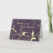 紫色の花のたった今結婚しましたの発表カード 案内状 (正面)