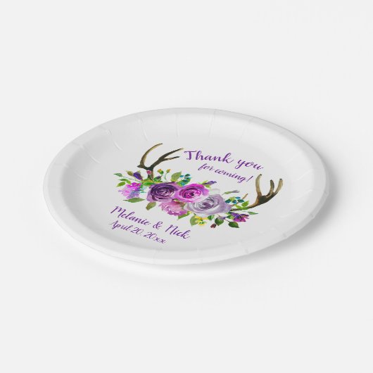 紫色の花のシカの(雄ジカの)枝角のブライダルシャワーの装飾 ペーパープレート (アングル)