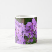 紫色の花のマグ コーヒーマグカップ (中央)