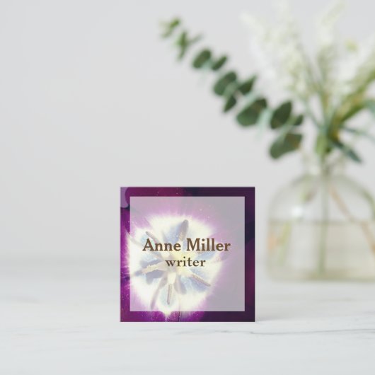 紫色の花の名刺 スクエア名刺 (スタンド正面)
