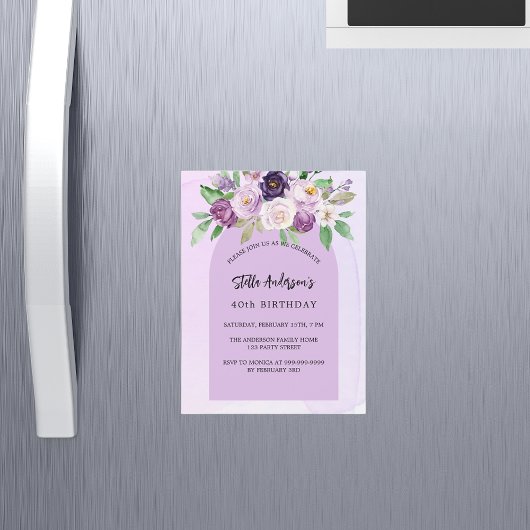 紫色の花の緑のアーチの豪華な誕生日 マグネット招待状