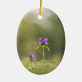 紫色の花の自然写真 セラミックオーナメント (正面)